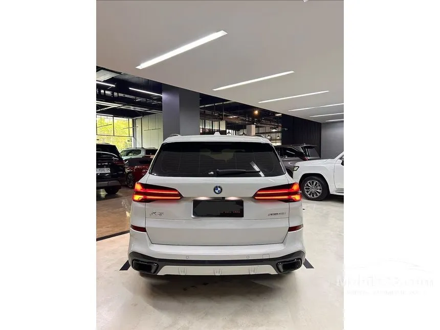 2025 BMW X5 xDrive40i M Sport SUV