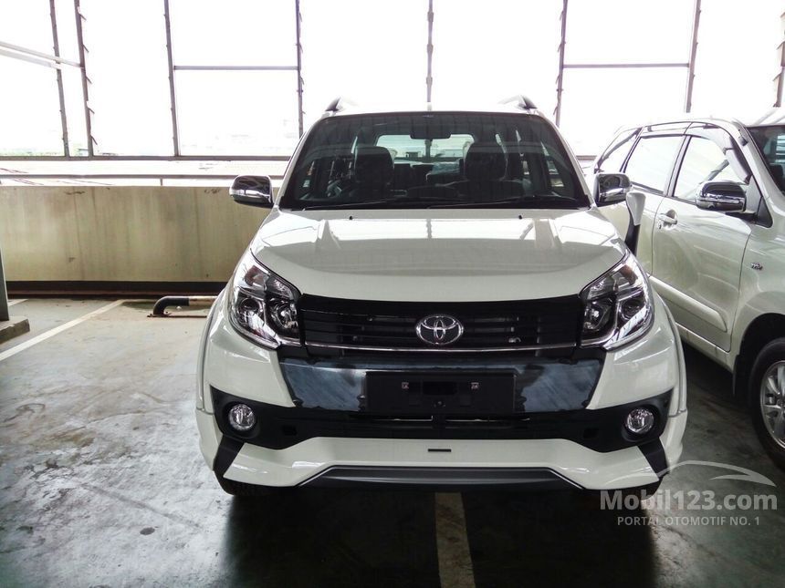 Jual Mobil  Toyota  Rush  2019 TRD  Sportivo  7 1 5 di DKI 