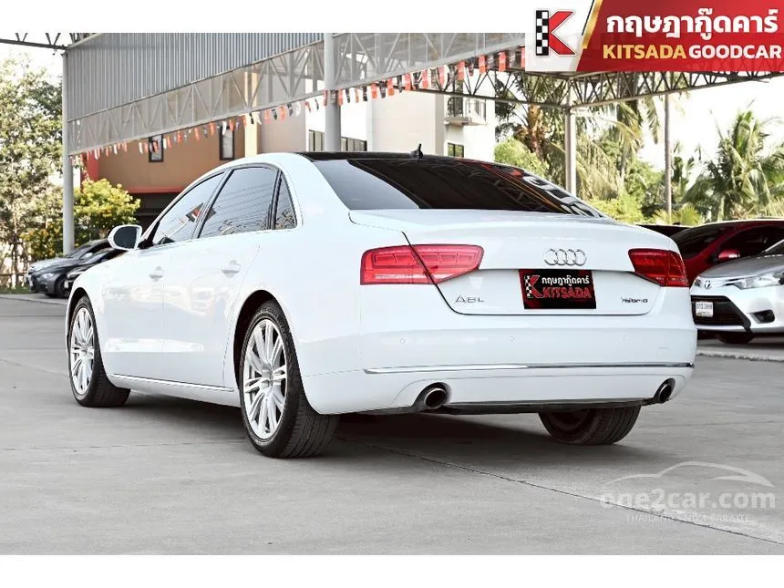 2014 Audi A8 Hybrid Sedan