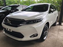 2015 Toyota Harrier 2.0 Elegance with Alpine Player for Hari Haji OTR OFFER!!!