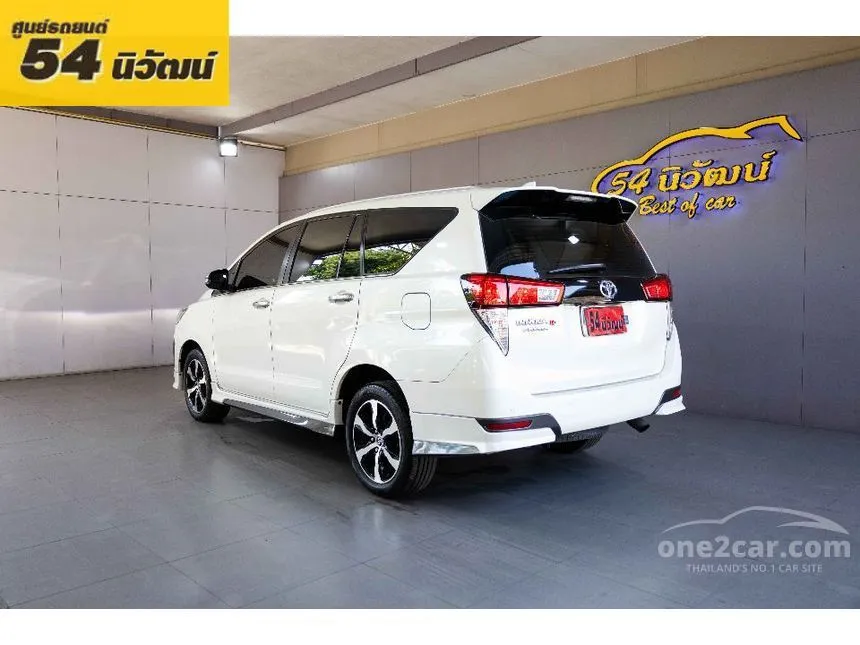 2021 Toyota INNOVA Crysta Premium Wagon