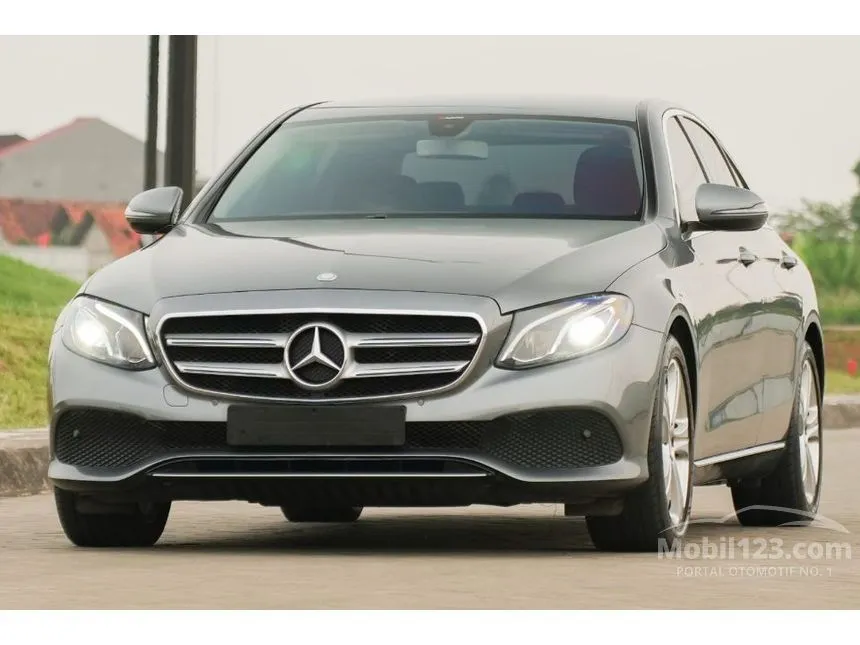 2017 Mercedes-Benz E250 Avantgarde CKD Sedan