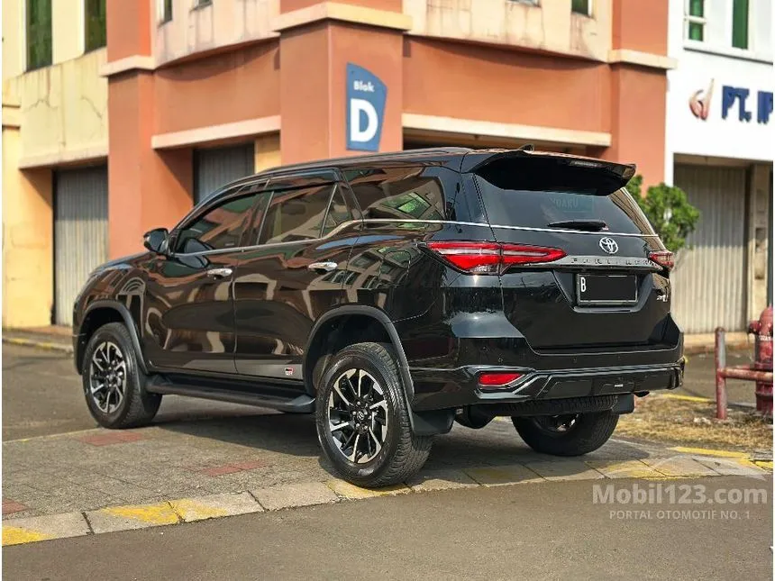 2022 Toyota Fortuner GR Sport 4X2 SUV