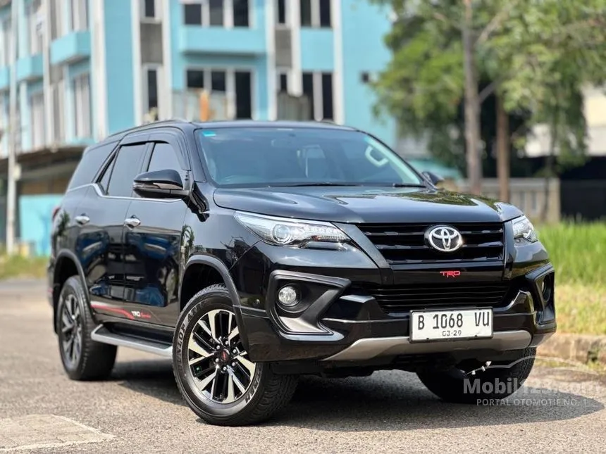 2019 Toyota Fortuner SRZ TRD 4X2 SUV
