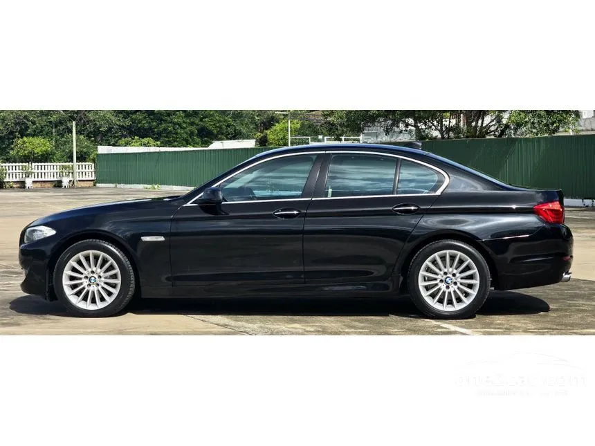 2015 BMW 528i Luxury Sedan