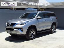 2017 Toyota Fortuner 2.8 (ปี 15-18) V 4WD SUV
