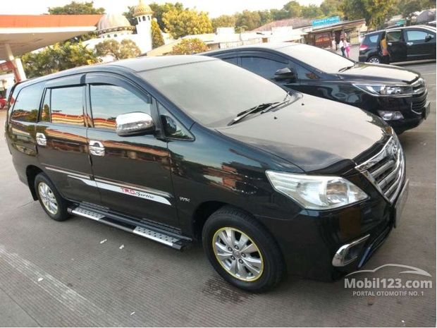 Toyota Kijang Innova V Luxury Mobil bekas dijual di 