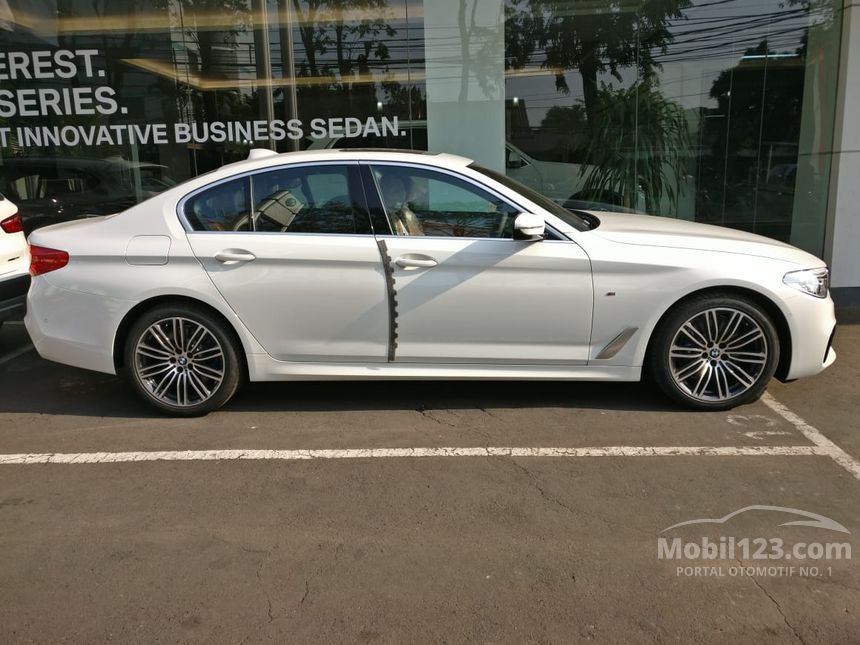 Jual Mobil BMW 530i 2019 M Sport 2.0 di DKI Jakarta Automatic Wagon ...
