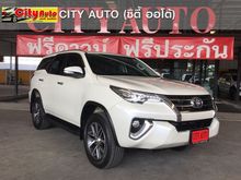 2017 Toyota Fortuner 2.4 (ปี 15-18) V Wagon AT