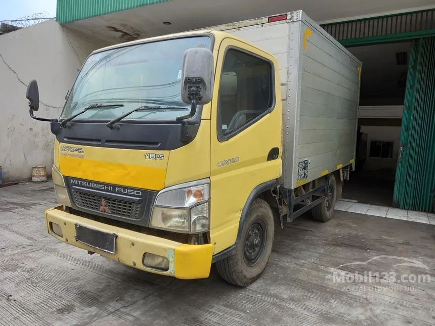 2010 Mitsubishi Colt Trucks