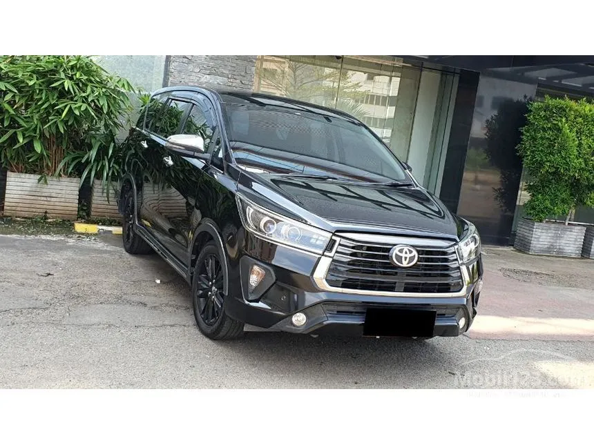 2020 Toyota Kijang Innova Venturer MPV