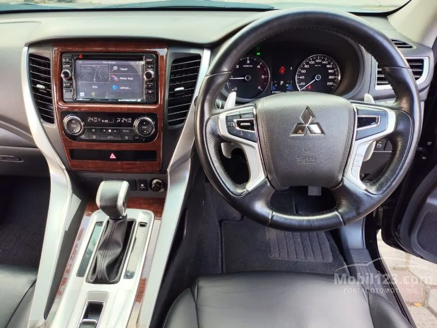 2016 Mitsubishi Pajero Sport Dakar 4X2 SUV