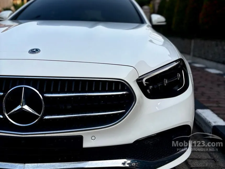 2022 Mercedes-Benz E200 Avantgarde Sedan