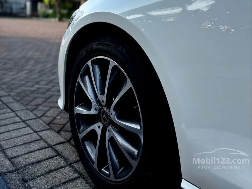 2022 Mercedes-Benz E200 Avantgarde Sedan