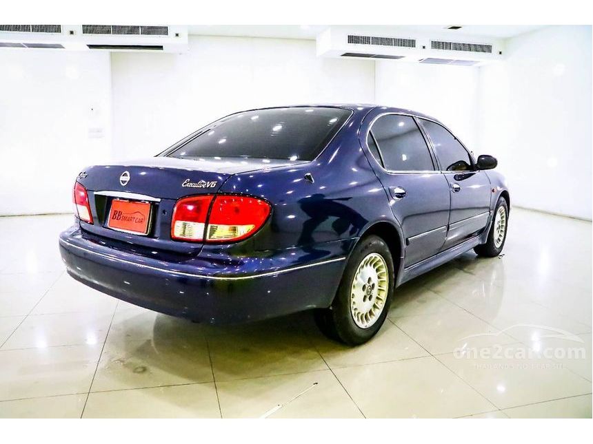 Nissan cefiro 2001