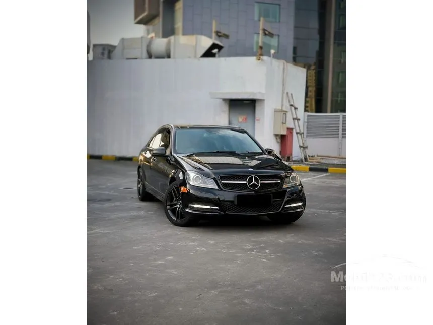 2012 Mercedes-Benz C300 Avantgarde Sedan
