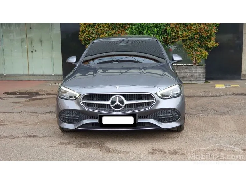 2022 Mercedes-Benz C200 Avantgarde Line Sedan