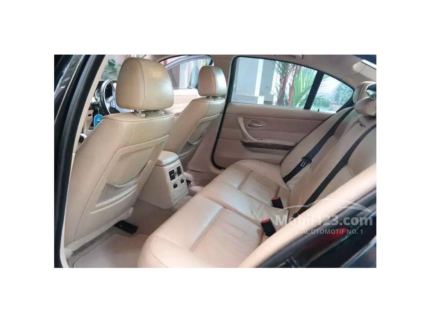 Jual Mobil  BMW  325i 2005 E90  2 5 di DKI Jakarta Automatic 