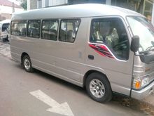 Isuzu Mikrobus Long Warna silver 2017 Ready