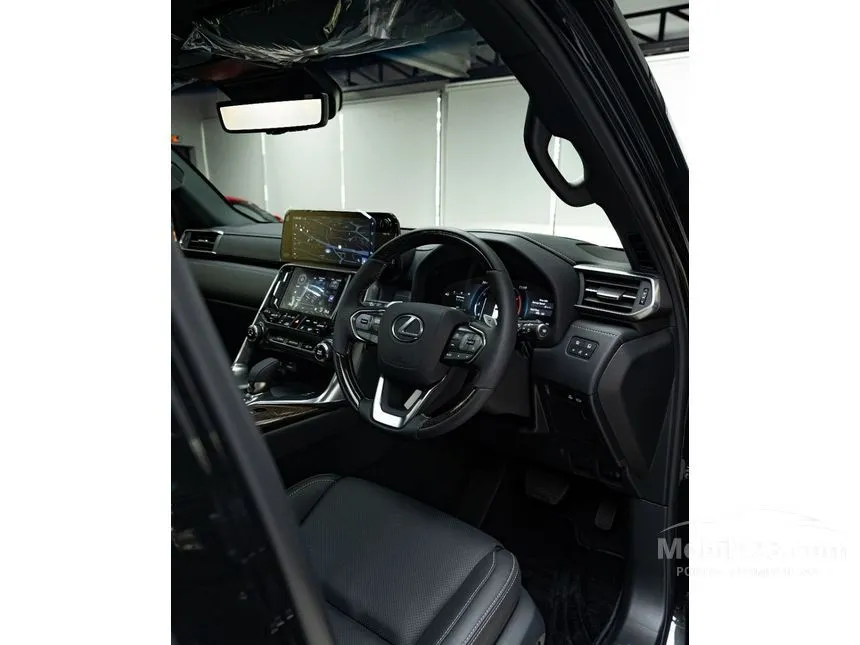 2026 Lexus LX 700h SUV