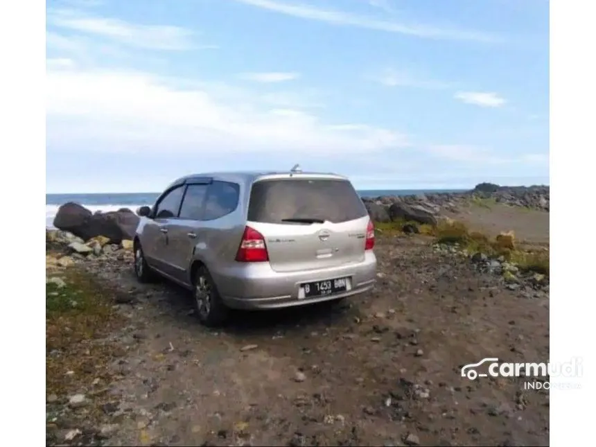 2011 Nissan Grand Livina Ultimate MPV