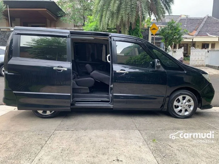 2013 Nissan Serena Panoramic MPV