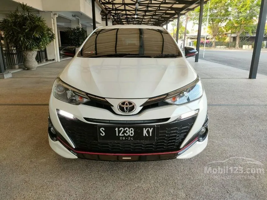 Jual Mobil Toyota Yaris 2019 TRD Sportivo 1.5 di Jawa Timur Automatic Hatchback Putih Rp 230.000.000