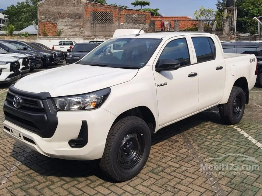 Jual Mobil Toyota Hilux 2022 E Dual Cab 2.4 di Jawa Barat Manual Pick