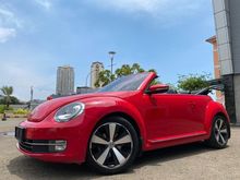 2013 Volkswagen New Beetle 1.2 TSI Coupe Turbo UK Version Red On Black Harga Miring Kondisi Mulus Like New TDP Super Ringan
