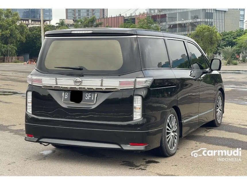 2014 Nissan Elgrand Highway Star MPV