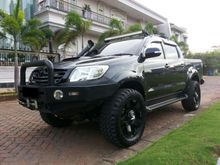 Toyota Hilux Double Cabin 2.5 Vnturbo Diesel 4WD based on G Manual Istimewa