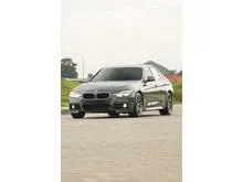 2016 BMW 330i 2.0 M Sport Sedan Gray on Black (Faktur 2017) Odo 60 Rb (TERMURAH)