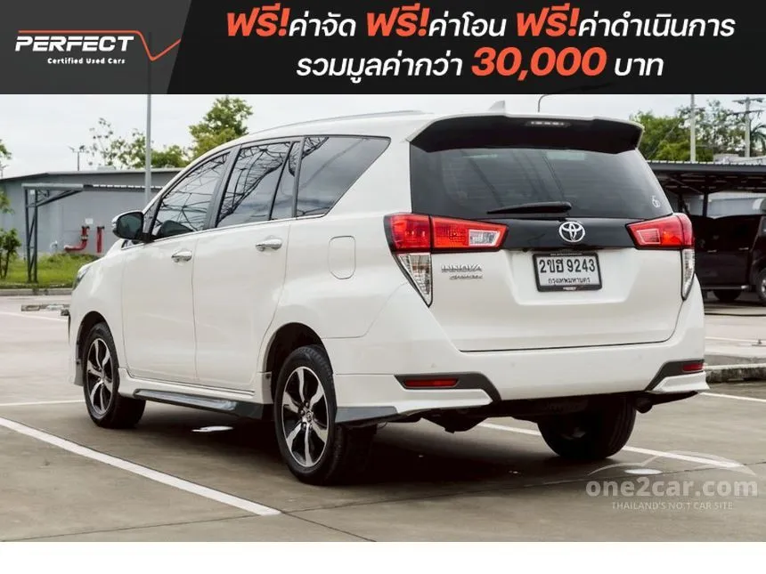 2022 Toyota INNOVA Crysta Premium Wagon