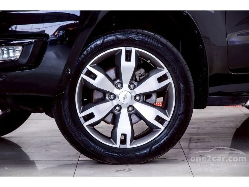 2016 Ford EVEREST Titanium SUV