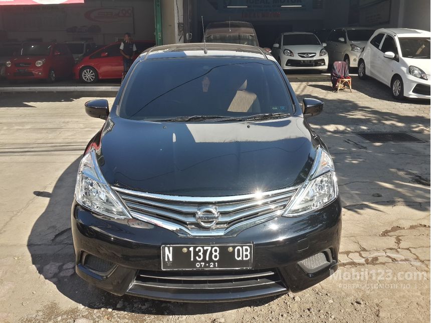 Jual Mobil  Nissan Grand  Livina  2021 SV  1 5 di Jawa Timur 