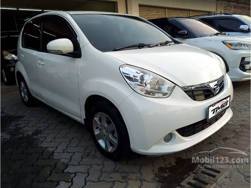 2013 Daihatsu Sirion D Hatchback