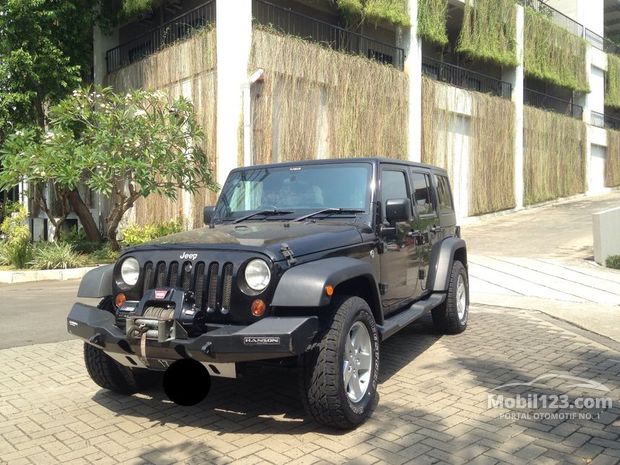 Jeep Wrangler Mobil Bekas Baru dijual di Indonesia 