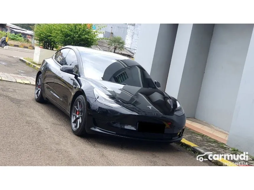 2021 Tesla Model 3 Standard Range Plus Sedan