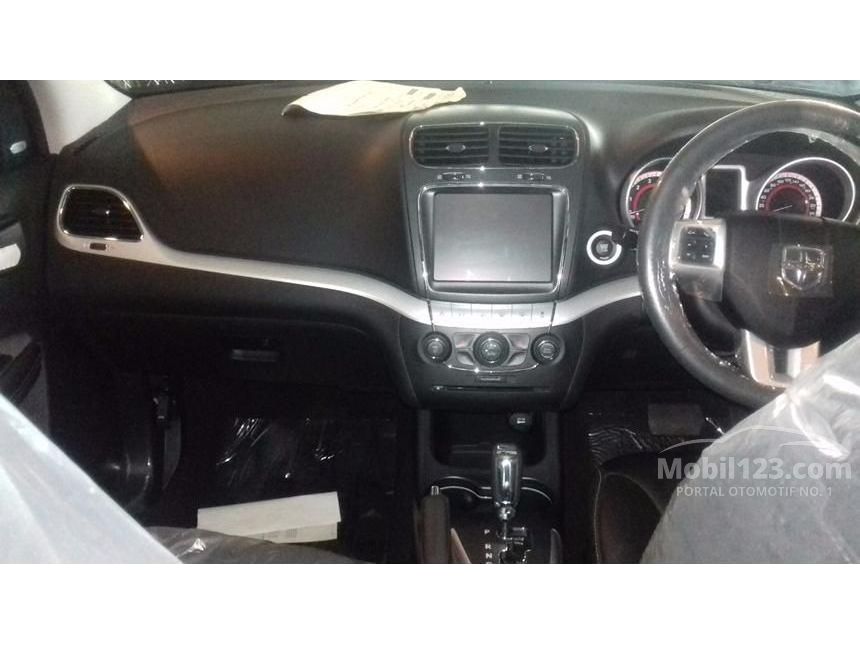 Jual Mobil Dodge Journey 2015 SXT Platinum 2.4 di DKI 