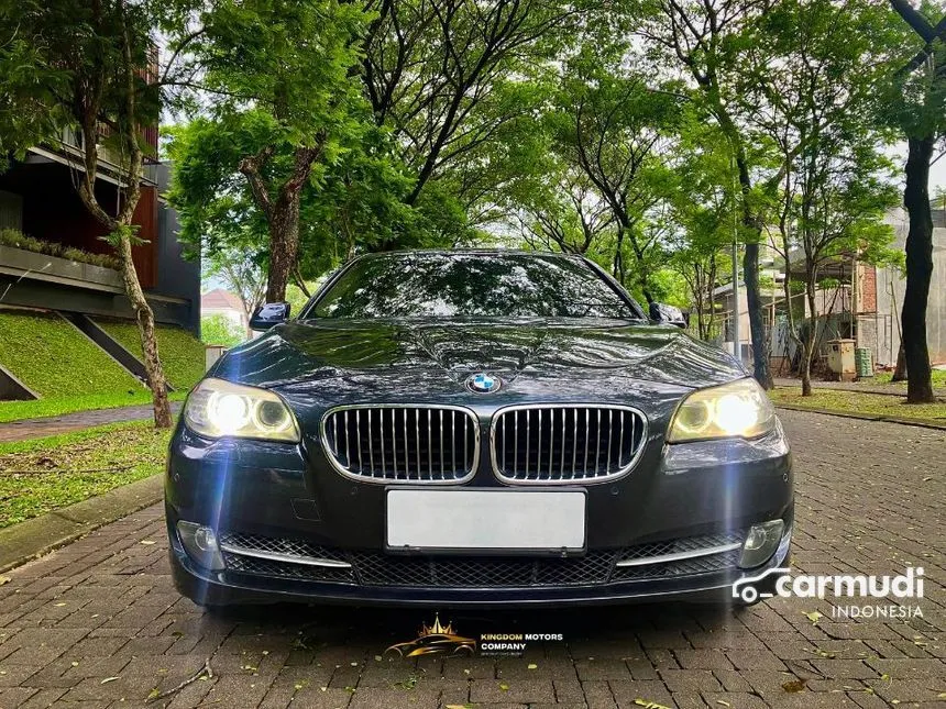 2013 BMW 520i Luxury Sedan