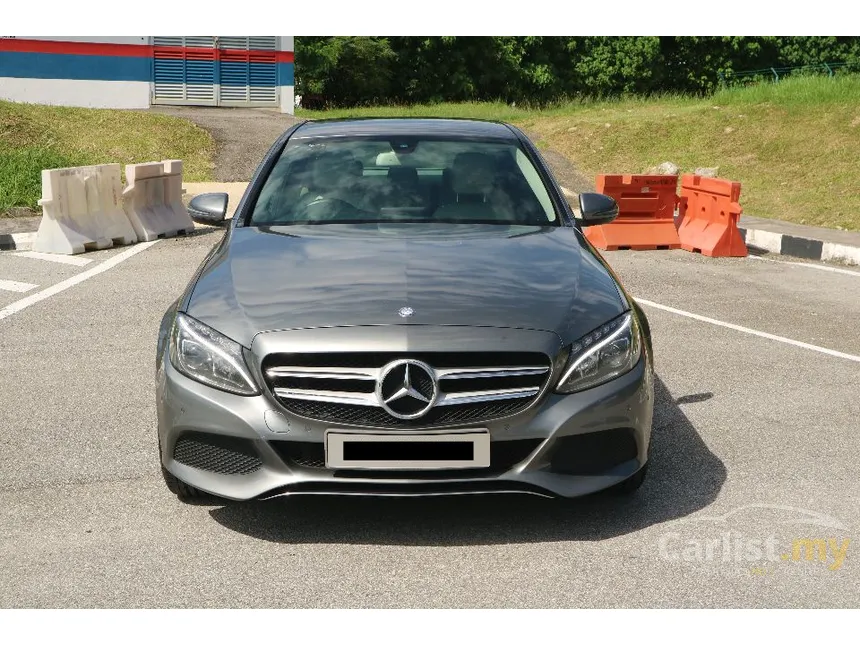 2017 Mercedes-Benz C200 Avantgarde Sedan