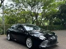2019 Toyota Camry 2.5 Hybrid Sedan (Super Low KM)