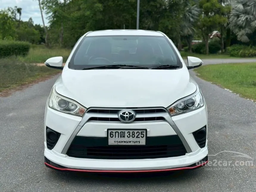 2017 Toyota YARIS G Hatchback