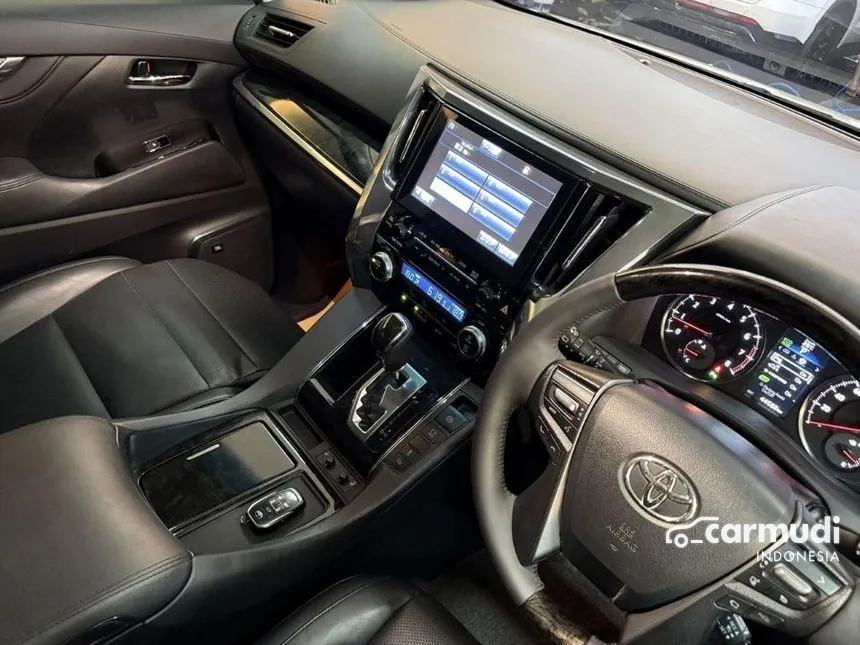 2015 Toyota Vellfire ZG MPV