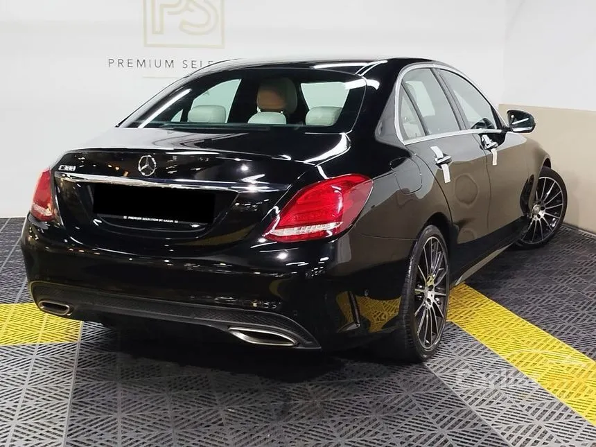 2016 Mercedes-Benz C300 Avantgarde AMG Line Sedan