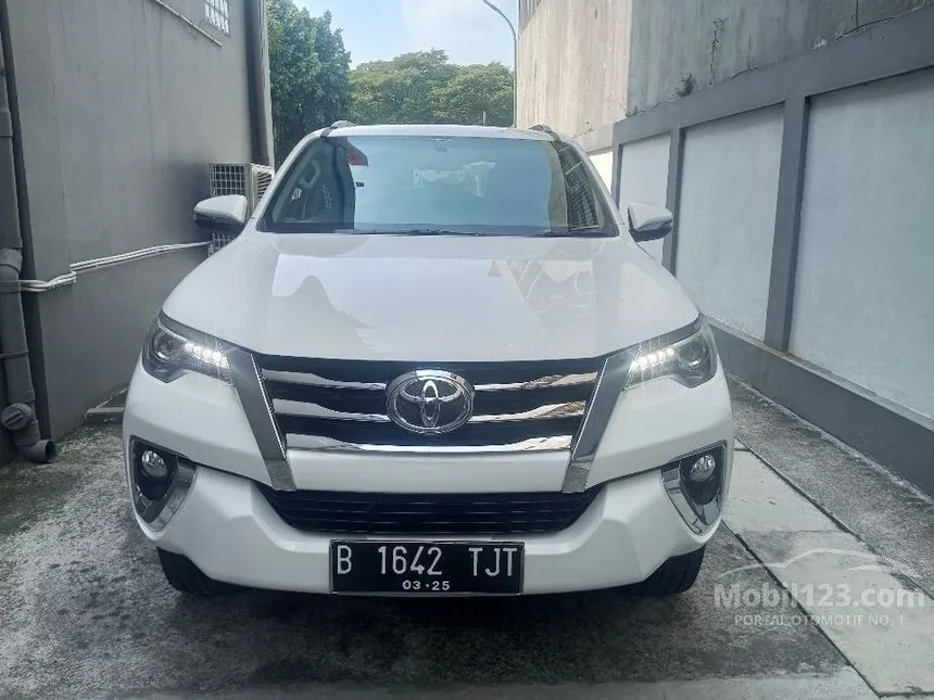 Jual Mobil Toyota Fortuner 2019 VRZ 2.4 di Jawa Barat Automatic SUV Putih Rp 400.000.000