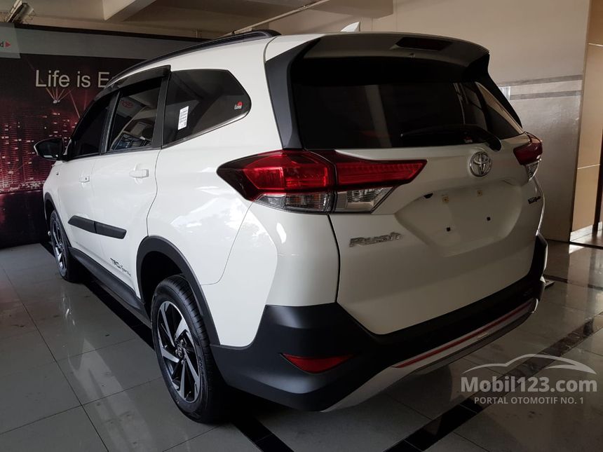 Jual Mobil Toyota Rush 2019 TRD Sportivo 1.5 di Jawa Barat 