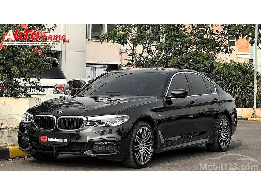 Jual Mobil BMW 530i 2019 M Sport 2.0 di DKI Jakarta Automatic Wagon Hitam Rp 745.000.000
