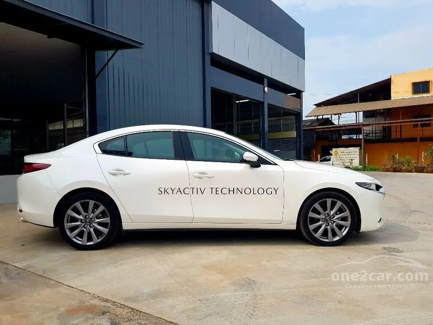 2022 Mazda 3 SP Sedan