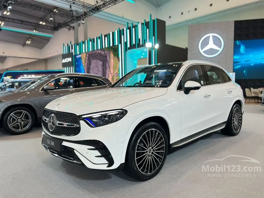 2024 Mercedes-Benz GLC300 AMG Line 4MATIC SUV